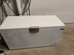 Beko HSA47520 chest freezer